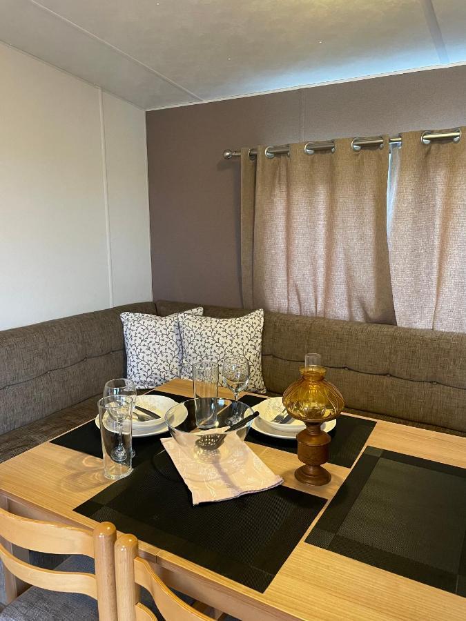 Impeccable 4-Bed Caravan In Clacton-On-Sea Kültér fotó